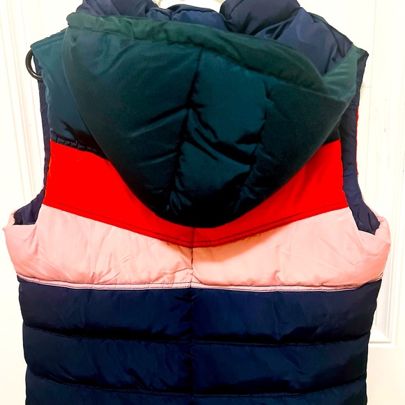 Puffer Vest - Picture 3 of 6